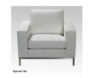 788 Lounge Chair - Lind
